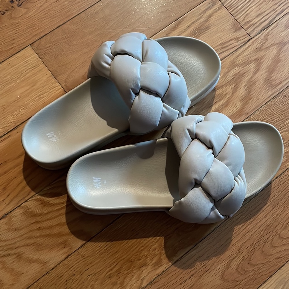 HM slippers - Picture 3 of 6